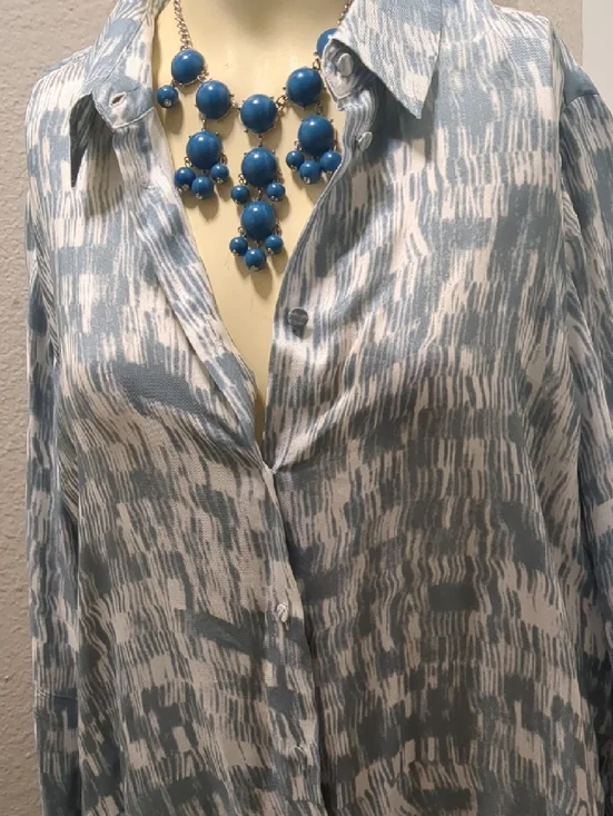 Banana Republic Blue and White Abstract Print Maxi Dress - Picture 2 of 10